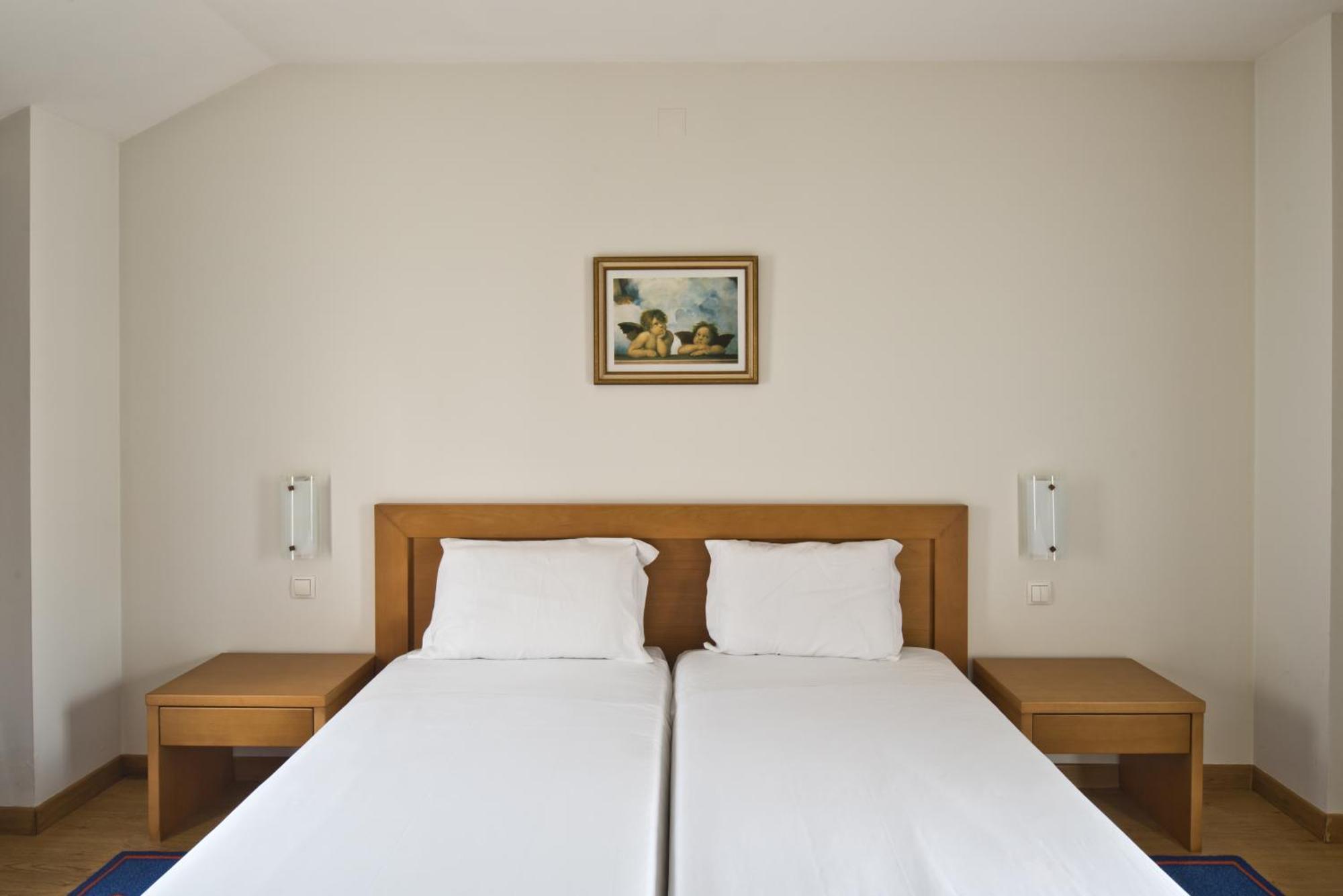 Lam Hotel Estarreja Kültér fotó