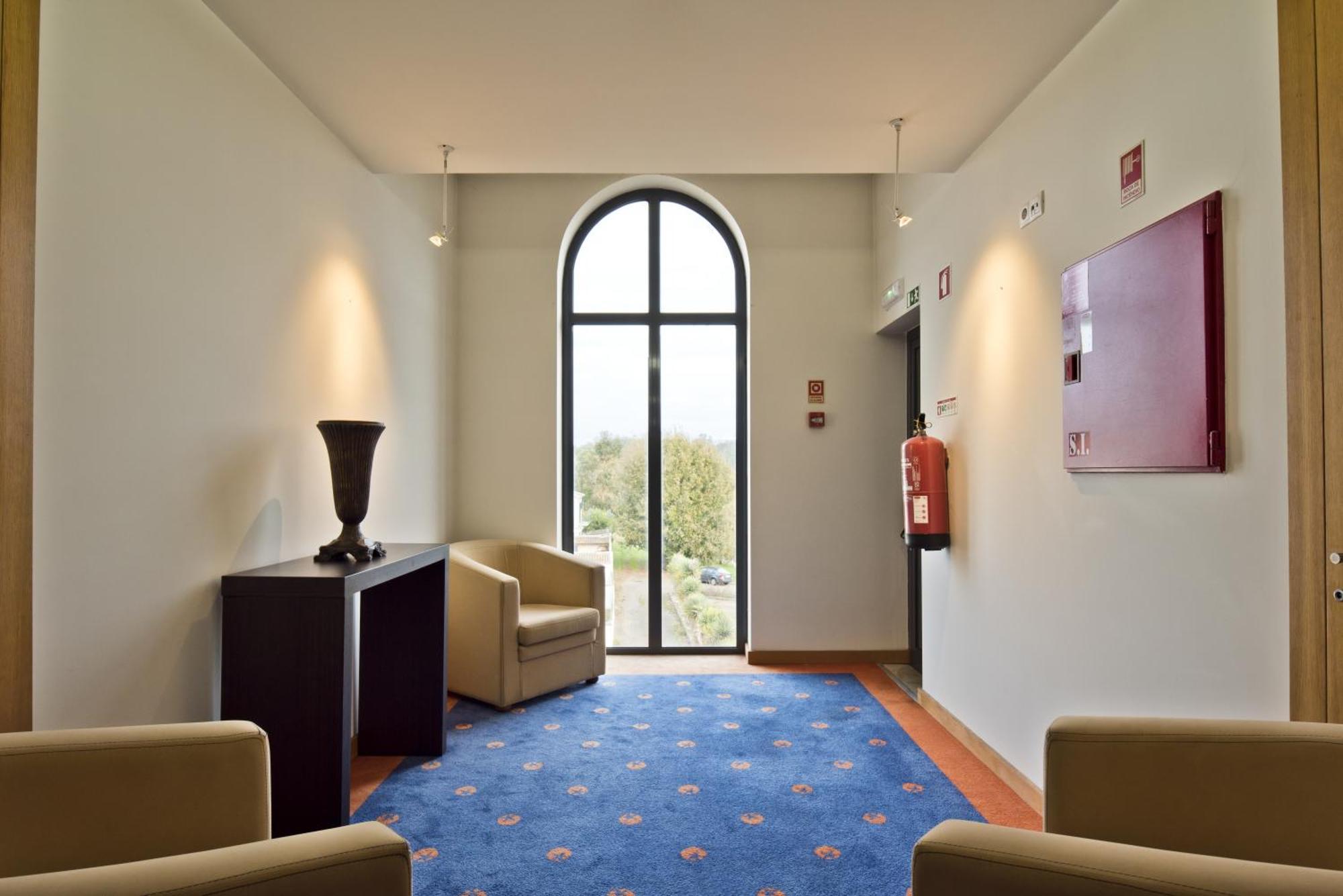 Lam Hotel Estarreja Kültér fotó