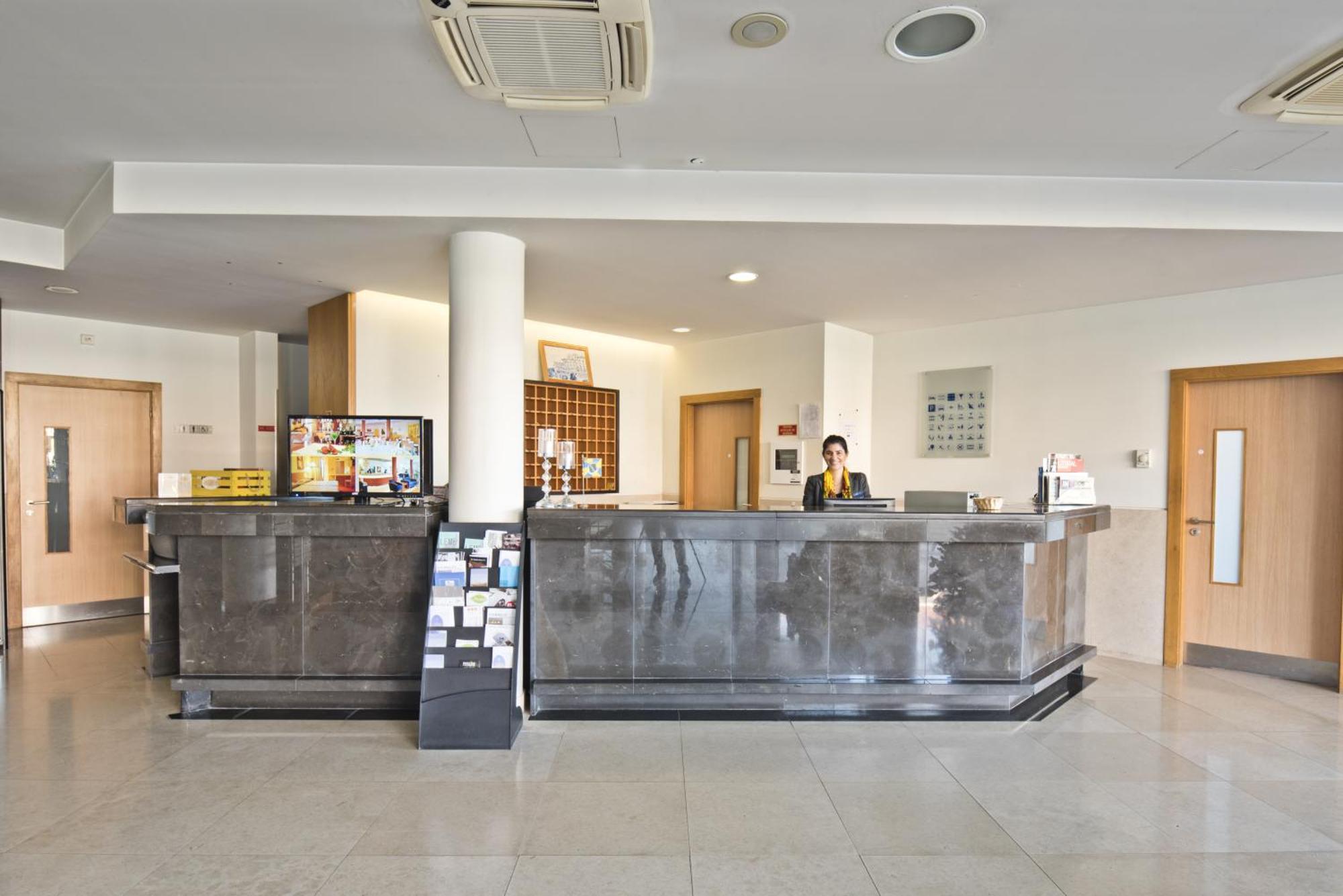 Lam Hotel Estarreja Kültér fotó